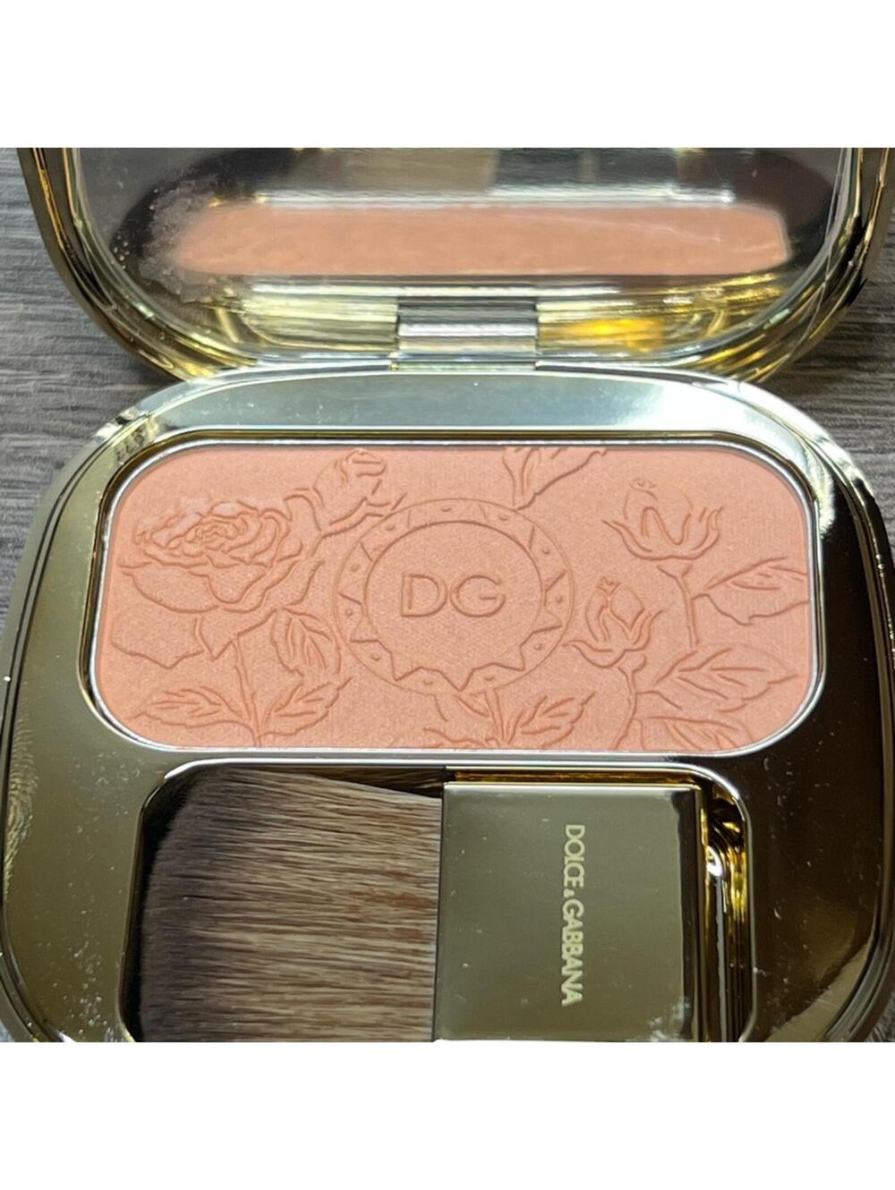 Dolce & Gabbana Blush of Roses Luminous Cheek Color in Apricot 500